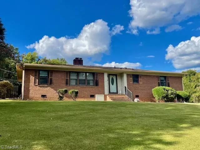 Lexington, NC 27292,302 Lakewood DR