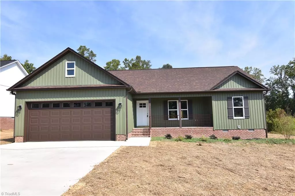 Thomasville, NC 27360,109 Fletchers Farm DR