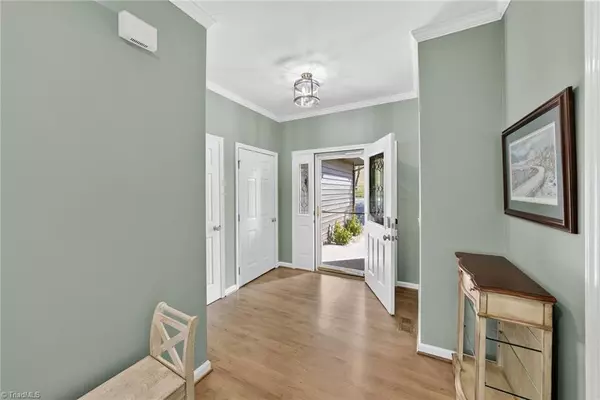 Jefferson, NC 27640,233 Lakeview PL #D-2