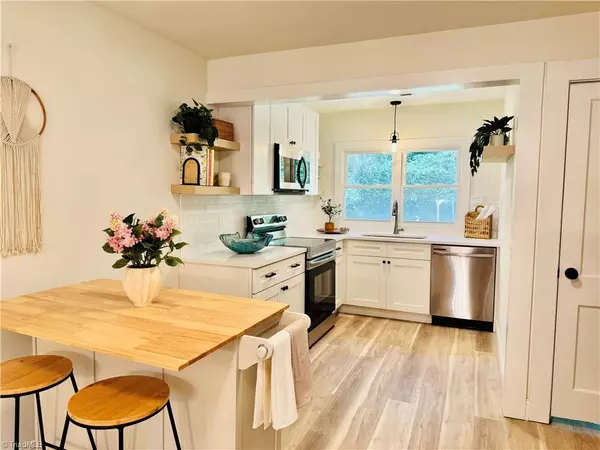 Yadkinville, NC 27055,1016 Dudley RD