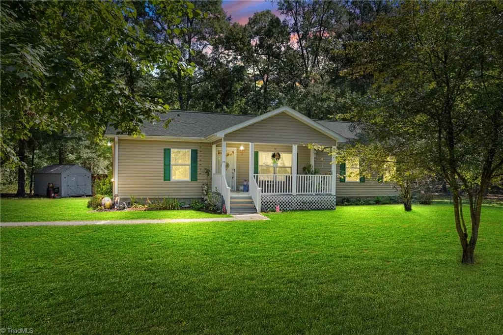 Thomasville, NC 27360,170 Garrett LN