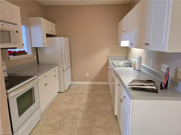 Burlington, NC 27215,3015 Winston DR