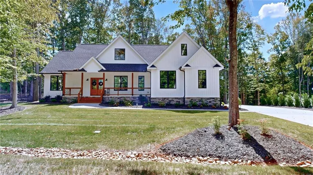 121 Lake Drive 6, Lexington, NC 27295