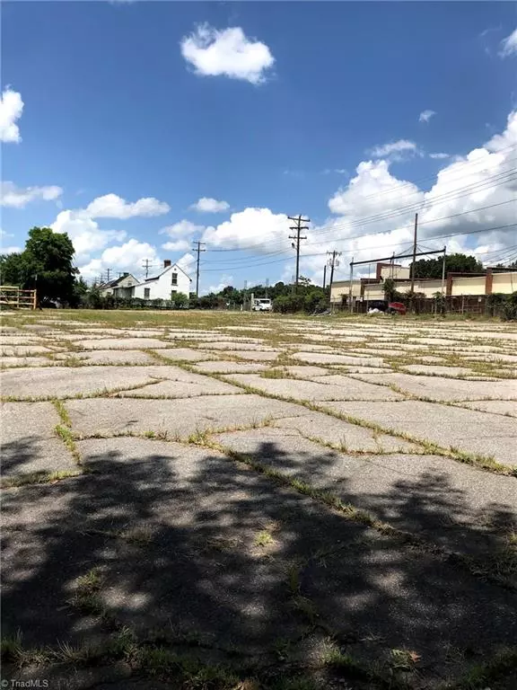 Reidsville, NC 27320,638 Way ST