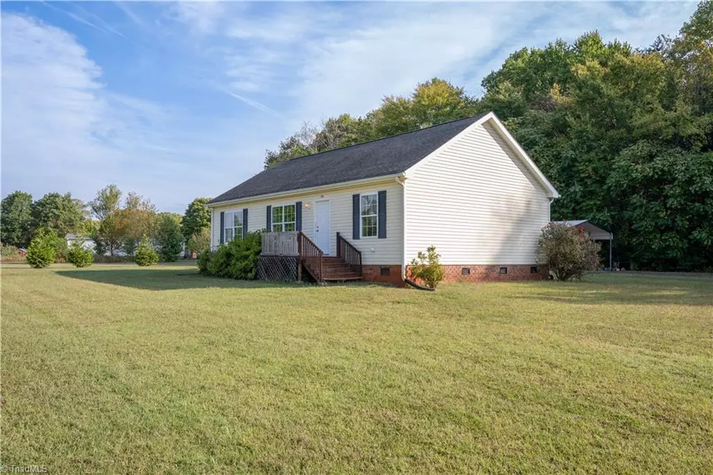 Advance, NC 27006,159 King Arthur LN