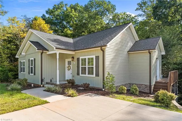 Reidsville, NC 27320,1206 Deerfield DR