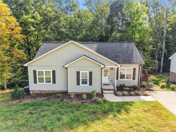 Reidsville, NC 27320,1206 Deerfield DR