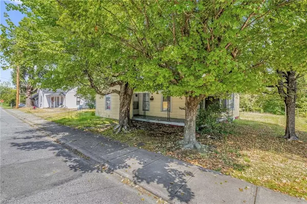 Thomasville, NC 27360,111 Miller ST