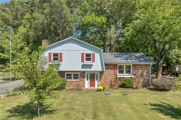Advance, NC 27006,182 Woodburn PL