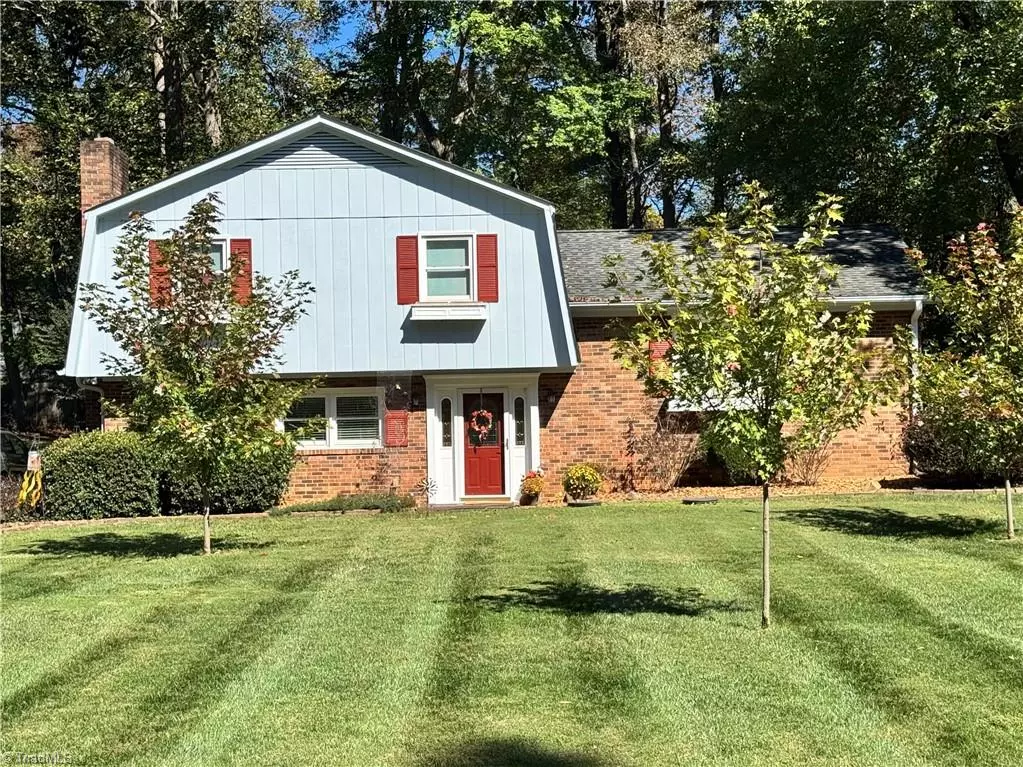 Advance, NC 27006,182 Woodburn PL