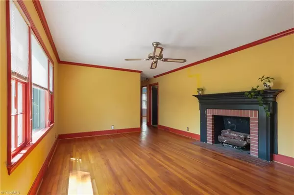Greensboro, NC 27403,526 Ashland DR