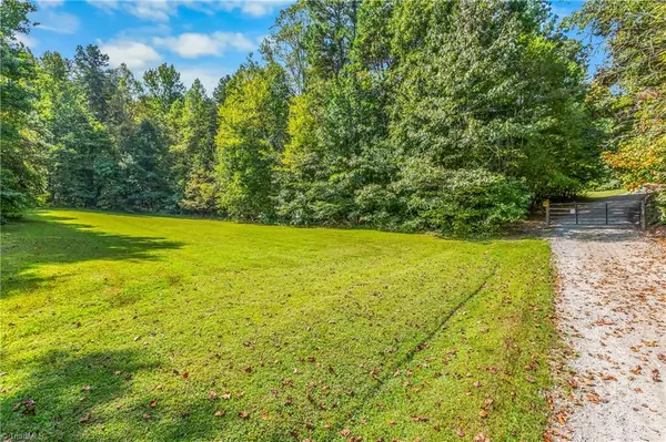 Walnut Cove, NC 27052,7150 Belews Run RD