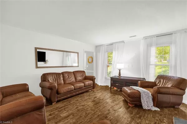 Pfafftown, NC 27040,6208 Deforest CT