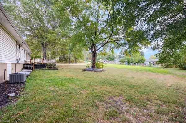 Winston-salem, NC 27107,4316 Glenford DR