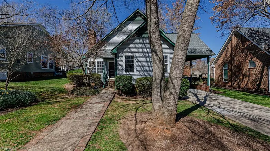 Elon, NC 27244,8 Willow Oak