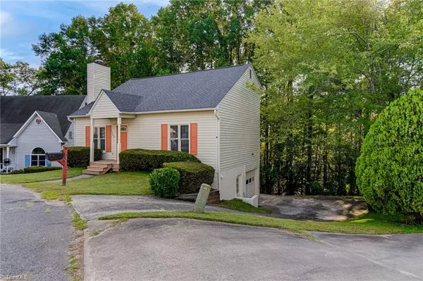 Winston-salem, NC 27127,1608 Cranberry Hill LN