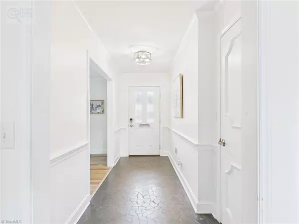 Winston-salem, NC 27104,2554 Greenwich RD