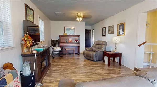 Dobson, NC 27017,147 Michael DR