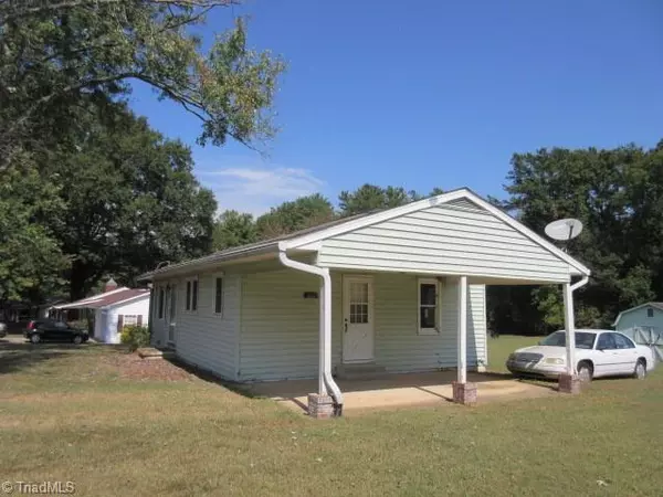 King, NC 27021,100 Lake ST