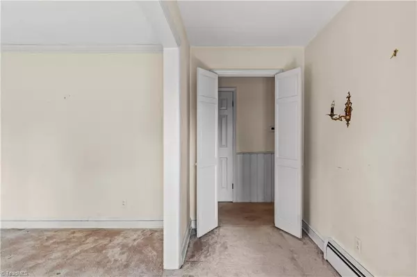 Winston-salem, NC 27106,3617 Benchley RD