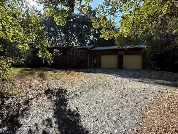 Asheboro, NC 27205,1298 Glenn Country RD