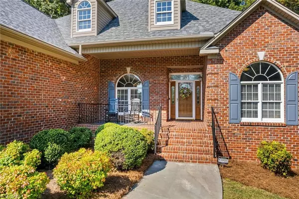 Lexington, NC 27295,100 Burkeview CT