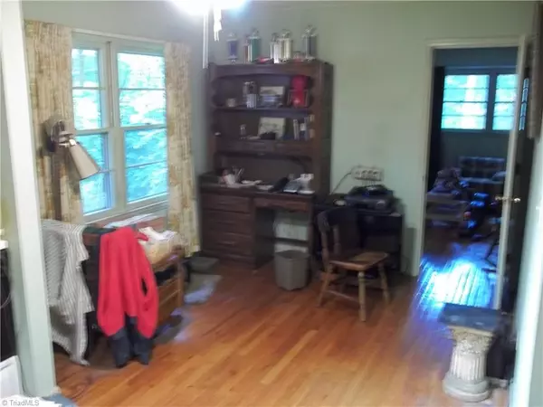 Wallburg, NC 27107,3878 Eastview DR