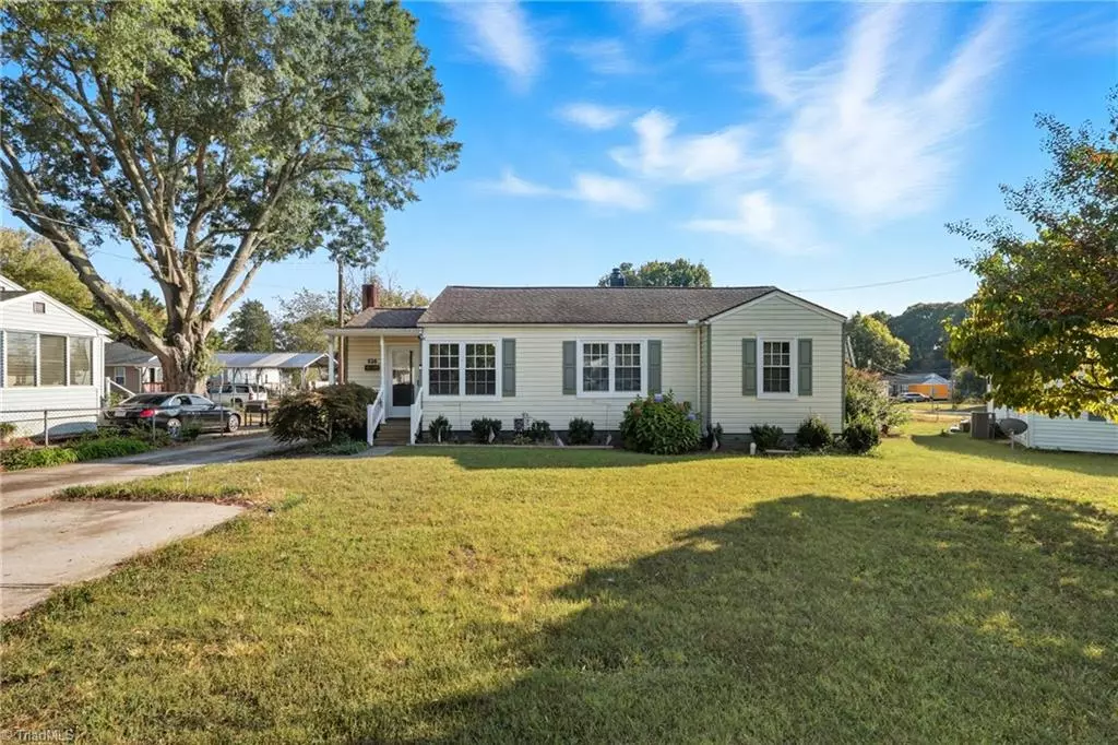 Winston-salem, NC 27107,626 Clemson CIR
