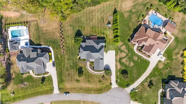 Summerfield, NC 27358,8305 Cavelletti CT