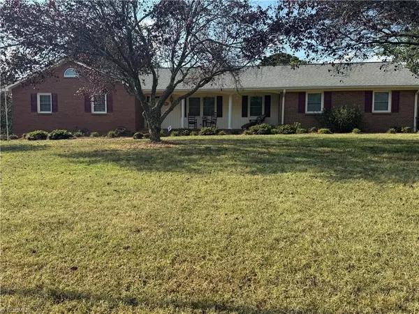King, NC 27021,112 Pilot View DR