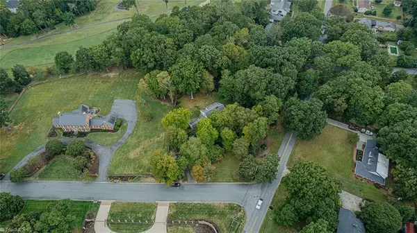 Burlington, NC 27215,2528 Pineway DR
