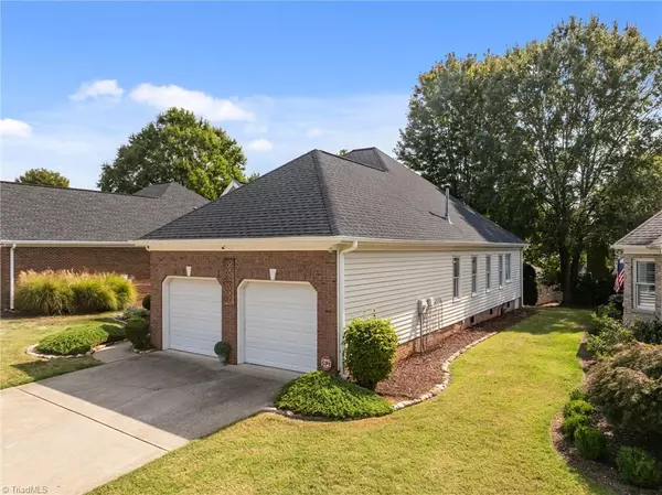 Whitsett, NC 27377,948 Wyckshire CT