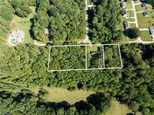 Winston-salem, NC 27107,111 Linville LN