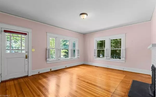 Asheboro, NC 27203,243 S Elm ST