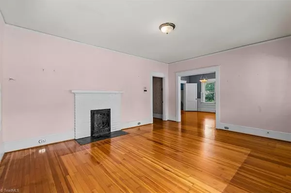 Asheboro, NC 27203,243 S Elm ST