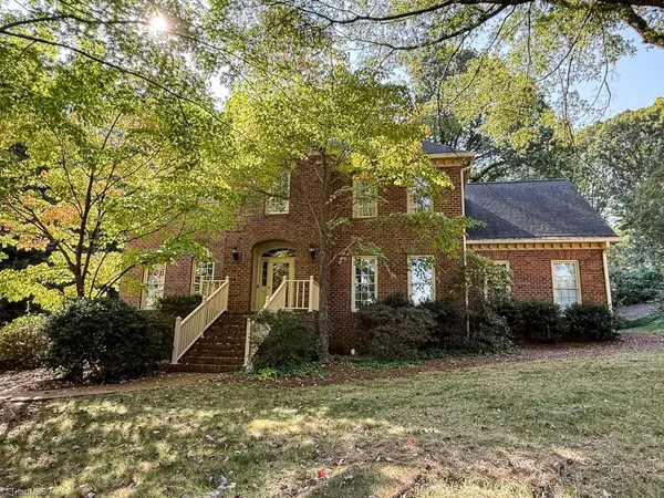 Winston-salem, NC 27104,924 Ashley Glen DR