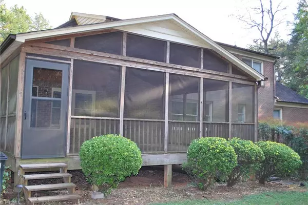 Advance, NC 27006,129 Jackson DR