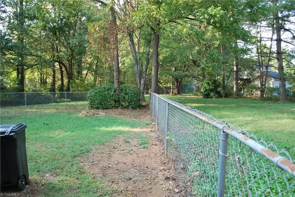 Advance, NC 27006,129 Jackson DR