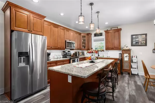 New London, NC 28127,196 8th AVE