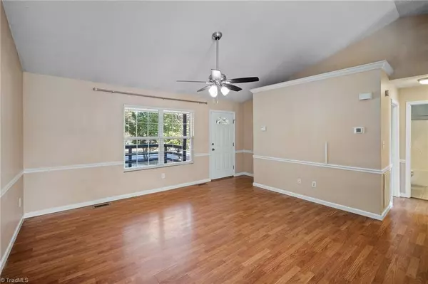 High Point, NC 27265,2906 Buckleigh LN