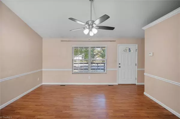 High Point, NC 27265,2906 Buckleigh LN