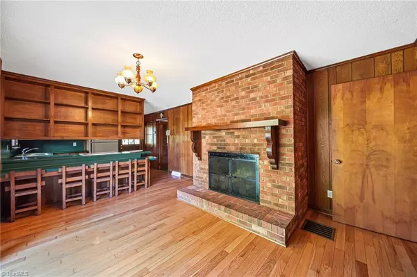 Asheboro, NC 27205,2318 Doul Mountain RD