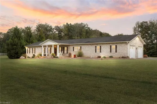 197 Dare LN, Advance, NC 27006