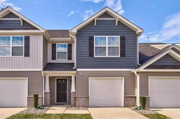 3906 Copperfield CT, High Point, NC 27265