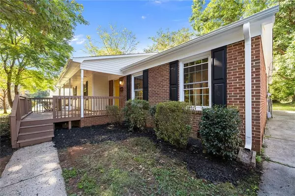 Burlington, NC 27217,639 Woodhaven DR