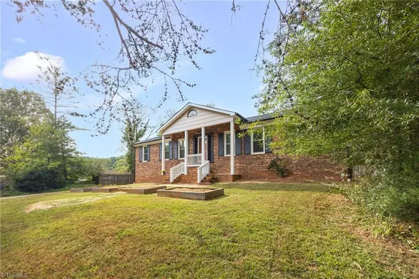 Pfafftown, NC 27040,3151 Broadview DR