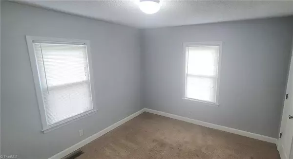 Eden, NC 27288,1101 Lawson ST