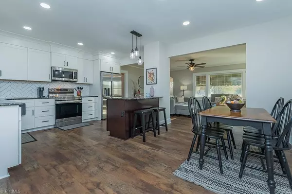 Lexington, NC 27295,381 Hinkle LN