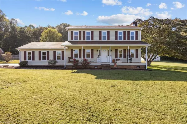 1504 Creekside DR, Randleman, NC 27317