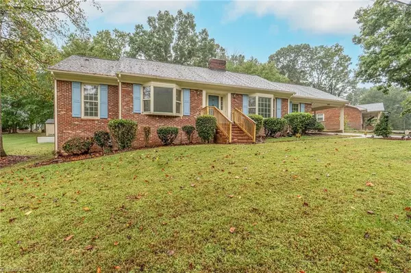 Thomasville, NC 27360,707 Willowmoore AVE